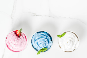 Various berry frozen yogurt
