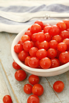 baby tomato tomberries