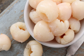 fresh tinned peeled lychees