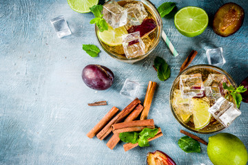 Cinnamon and plum lemonade