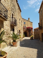 Fototapeta na wymiar Medieval town at Pals, Catalonia, with stone houses