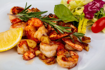 Delicious roated shrimps