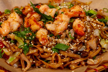 Fried noodle with prawn