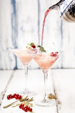 Frose, rose slushie with red currants