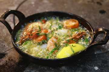 cooking baked prawns