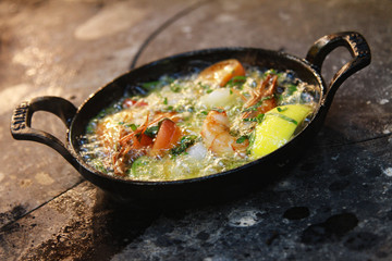 cooking baked prawns