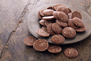 loose chocolate pieces