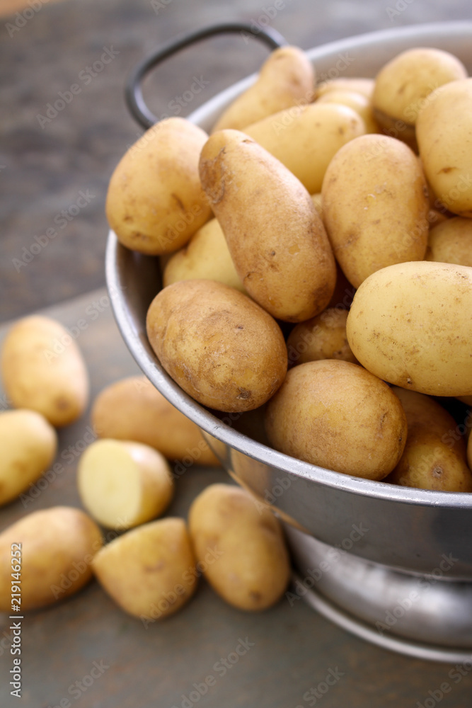 Sticker preparing fresh potatoes