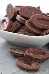 loose chocolate pieces