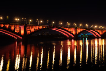 Fototapeta na wymiar Testing of the new illumination of the Utility bridge.