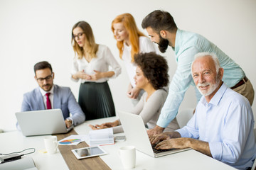 Obraz premium Businesspeople in conference room