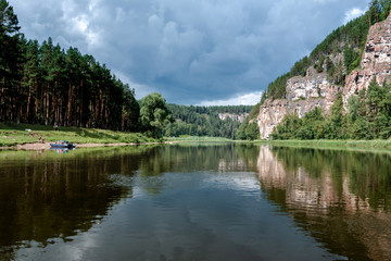 Fototapeta na wymiar view of the river in the mountains
