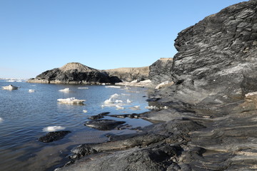 Fototapeta na wymiar Amderma coast, Kara sea