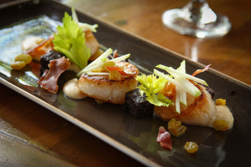 pan fried scallop appetizer