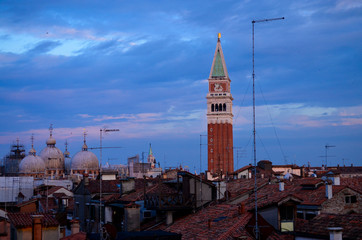 Fototapeta premium Sunset over the roofs