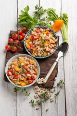 salad with tuna cannellini beans pepper and tomatoes