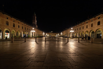 Fototapeta na wymiar view of the square of vigevano and the tower of bramante