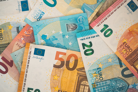 &ccedil;eşitli banknotlar