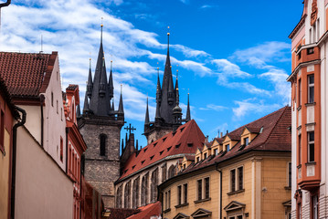 Obraz premium Astronomical Clock and Church of Our Lady before Tyn in the Old Town of Prague, Czech Republic