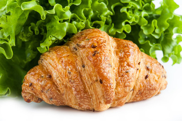 Croissant and green salad