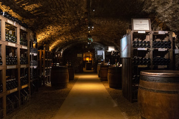 Une salle de dégustation des caves Patriarche de Beaune, en Côte-d'or, les plus grandes caves de...