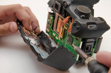  Repair of a broken digital SLR camera

