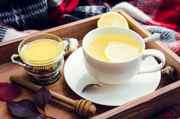 Obraz na płótnie Canvas Healthy ginger tea