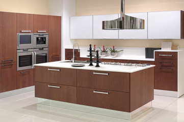 Cucina con isola centrale