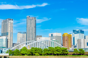 Fototapeta premium 不動産イメージ High-rise condominium in Tokyo