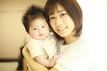 赤ちゃんと保育士イメージ