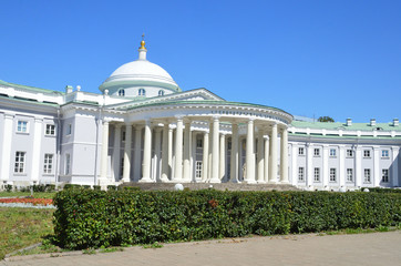 Obraz premium Moscow, Russia. Bolshaya Sukharevskaya square, house 3, building 1. Sheremetev's hospital in sunny weather in Moscow. 1810 year built