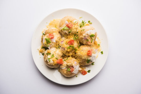 Dahi Puri chat is an indian road side snack item which is especially popular in the state of Maharashtra, India