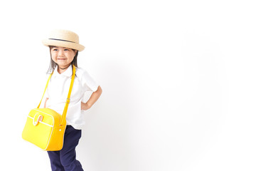 幼稚園に行く子供