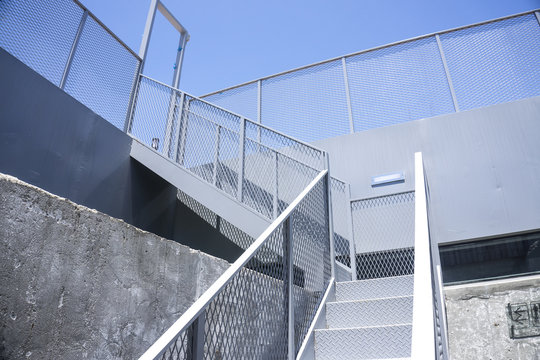 Outdoor iron Staircase With Stainless Steel Handrail, Iron stairs with railing