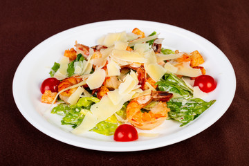 Caesar salad with prawn
