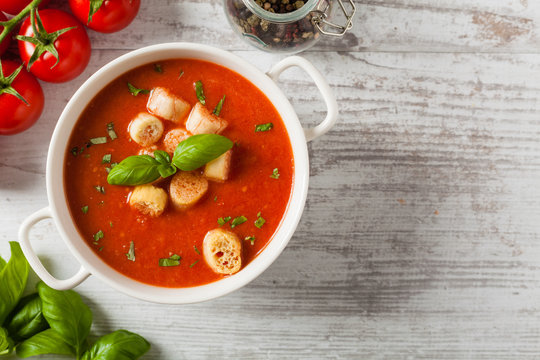 Traditional tomato soup, served with croutons.