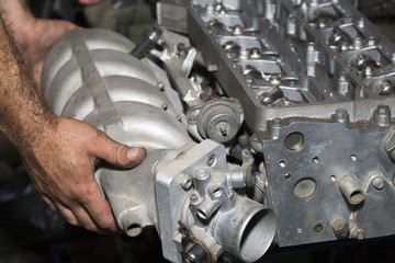 Car engine intake side receiver