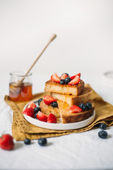 French toast with berry