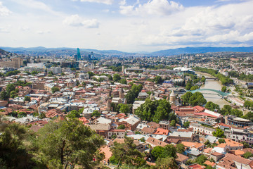 Fototapeta na wymiar view of old Tbilisi on a sunny day