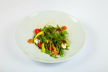  Salad with nuts, tomatoes and cheese