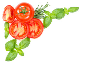 Fototapeta premium Tomaten mit Basilikum Gemüse von oben Textfreiraum Copyspace freigestellt Freisteller isoliert