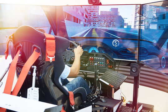 Computer racing simulator