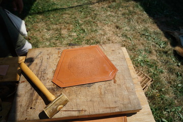 Editing and engraving leather is an old art of craftsmanship
