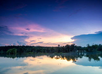 Fototapeta na wymiar sweet twilight at the lake
