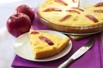 Sweet cottage cheese casserole with apples