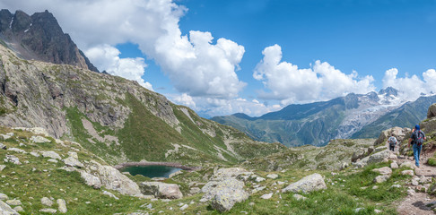 Lac des Ch&eacute;serys dans la vall&eacute;e de Chamonix