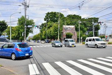 新青梅街道と新小金井街道が交わる滝山南交差点（東京都小平市）