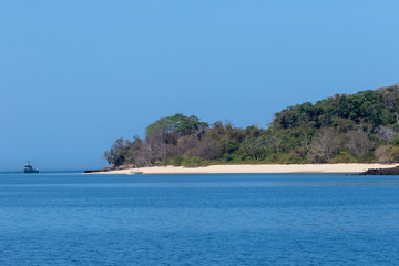 tropical beach in Panamá