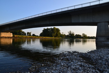 Donau Land bei Neustadt