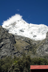 Panoramica nevados de la laguna de Paron en Huaraz Caraz Peru